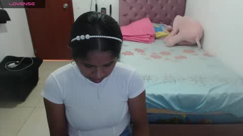 Snapshot of kiara_williamss chatting on December 2024 07:15:02 PM Kiara online show from December 2024 07:15:02 PM