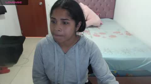 Snapshot of kiara_williamss chatting on December 2024 07:57:02 PM Kiara online show from December 2024 07:57:02 PM