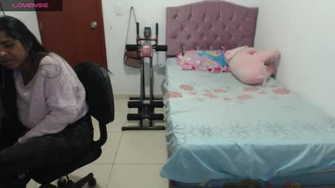 Snapshot of kiara_williamss chatting on December 2024 01:39:02 AM Kiara online show from December 2024 01:39:02 AM