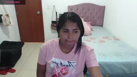 Snapshot of kiara_williamss chatting on December 2024 09:43:02 PM Kiara online show from December 2024 09:43:02 PM