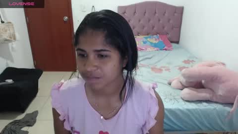 Snapshot of kiara_williamss chatting on January 2025 10:05:01 PM Kiara online show from January 2025 10:05:01 PM