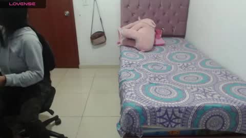 Snapshot of kiara_williamss chatting on February 2025 02:37:01 AM Kiara online show from February 2025 02:37:01 AM