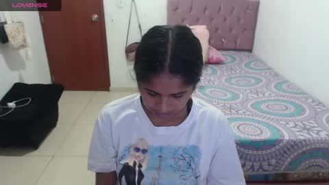 Snapshot of kiara_williamss chatting on February 2025 01:04:02 AM Kiara online show from February 2025 01:04:02 AM