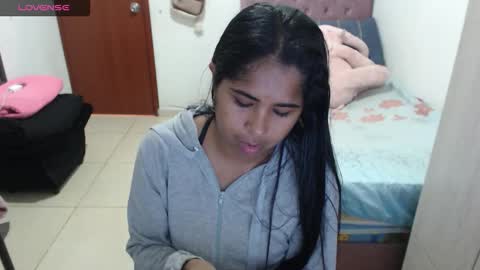 Snapshot of kiara_williamss chatting on September 2025 05:49:01 PM Kiara online show from September 2025 05:49:01 PM