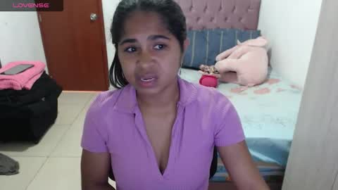 Snapshot of kiara_williamss chatting on September 2025 05:28:01 PM Kiara online show from September 2025 05:28:01 PM