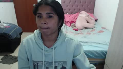 Snapshot of kiara_williamss chatting on October 2025 03:03:02 AM Kiara online show from October 2025 03:03:02 AM