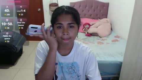 Snapshot of kiara_williamss chatting on October 2025 06:31:01 PM Kiara online show from October 2025 06:31:01 PM