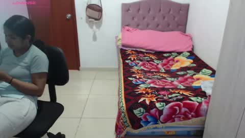 Snapshot of kiara_williamss chatting on December 2025 05:11:02 PM Kiara online show from December 2025 05:11:02 PM