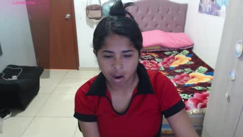 Snapshot of kiara_williamss chatting on December 2025 07:53:02 PM Kiara online show from December 2025 07:53:02 PM