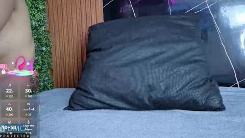 Kiara Zahiri online show from October 2025 10:52:02 AM