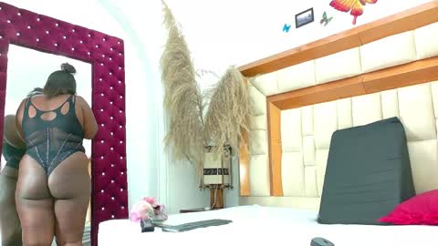 Kiara... online show from April 2026 01:26:01 PM