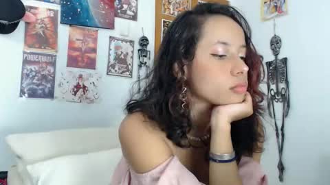 kiaralenon online show from November 2025 10:14:01 PM