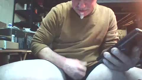 Snapshot of kick_1_down chatting on January 2025 05:28:01 PM kick_1_down online show from January 2025 05:28:01 PM