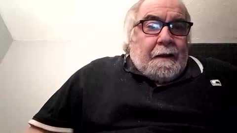 Snapshot of kickinme chatting on September 2025 01:44:02 AM KICKINME online show from September 2025 01:44:02 AM