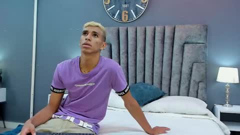 Snapshot of kieran_derek chatting on January 2025 03:20:02 AM Kieran Derek online show from January 2025 03:20:02 AM