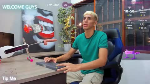 Snapshot of kieran_derek chatting on January 2025 03:23:02 AM Kieran Derek online show from January 2025 03:23:02 AM