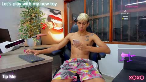 Snapshot of kieran_derek chatting on January 2025 02:26:02 AM Kieran Derek online show from January 2025 02:26:02 AM