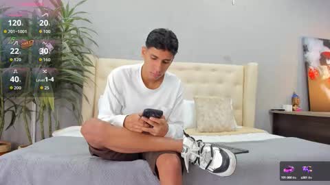 Snapshot of kieran_derek chatting on September 2025 03:06:02 AM Kieran Derek online show from September 2025 03:06:02 AM