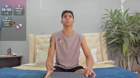 Snapshot of kieran_derek chatting on September 2025 03:08:01 AM Kieran Derek online show from September 2025 03:08:01 AM