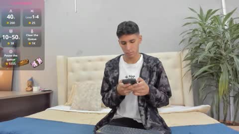 Snapshot of kieran_derek chatting on September 2025 03:34:01 AM Kieran Derek online show from September 2025 03:34:01 AM