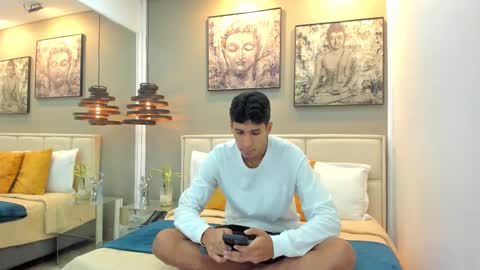 Snapshot of kieran_derek chatting on October 2025 03:31:01 AM Kieran Derek online show from October 2025 03:31:01 AM