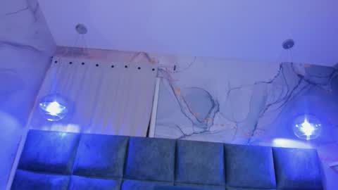 Kim online show from December 2025 02:35:01 PM