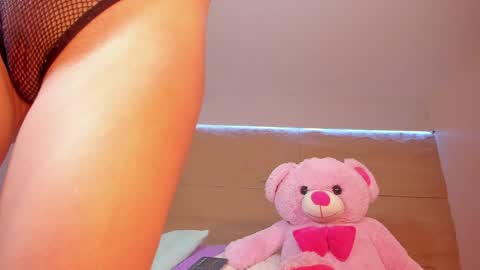 Snapshot of kiimcooper chatting on January 2025 09:56:02 AM KIM COOPER online show from January 2025 09:56:02 AM