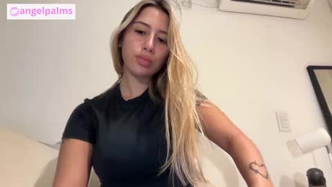 Snapshot of kikibae2 chatting on November 2025 02:10:01 AM kikibae2 online show from November 2025 02:10:01 AM