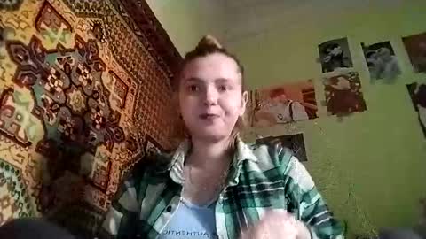 kikibang_ online show from October 2025 08:26:01 AM