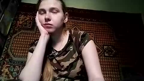 kikibang_ online show from November 2025 08:37:01 AM