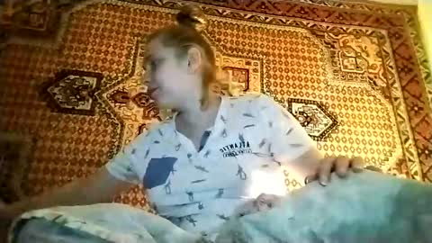 kikibang_ online show from April 2026 06:57:01 PM