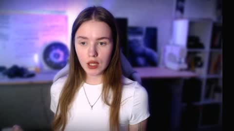 Snapshot of kikies_ chatting on December 2024 12:02:01 AM Mika and Miranda online show from December 2024 12:02:01 AM