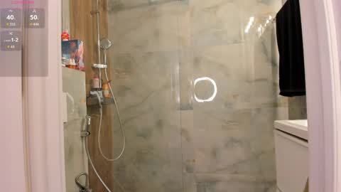 KikkoLee online show from April 2026 01:09:02 PM