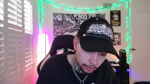 Kenny online show from February 2026 07:01:02 PM