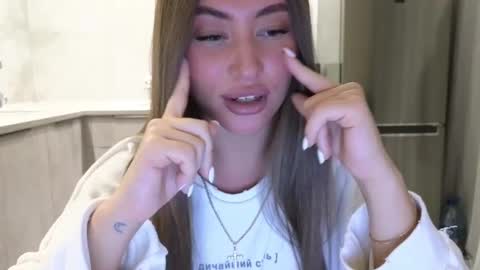 Snapshot of killer__girls chatting on February 2025 10:58:01 PM EvaAnna online show from February 2025 10:58:01 PM