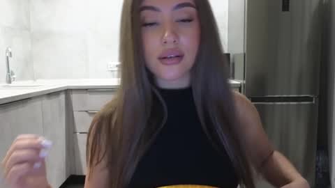 Snapshot of killer__girls chatting on February 2025 09:02:01 PM EvaAnna online show from February 2025 09:02:01 PM