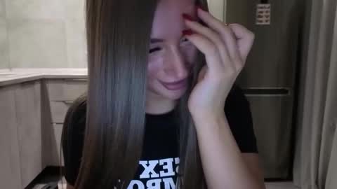 Snapshot of killer__girls chatting on November 2025 06:51:01 PM EvaAnna online show from November 2025 06:51:01 PM