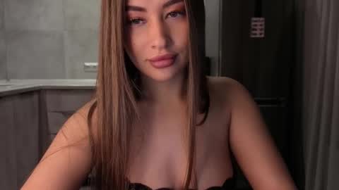 Snapshot of killer__girls chatting on December 2025 06:23:01 PM EvaAnna online show from December 2025 06:23:01 PM