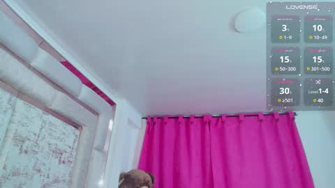 Nicole. online show from February 2025 09:34:02 AM