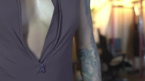 Snapshot of kim_beckett chatting on November 2025 12:59:01 PM Kim online show from November 2025 12:59:01 PM