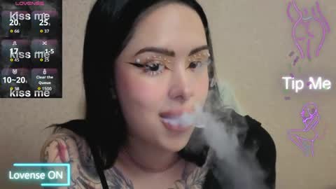 Kim online show from April 2026 10:27:01 PM