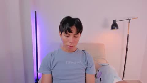 Snapshot of kim_lian2 chatting on February 2026 03:21:02 PM Kim Lian online show from February 2026 03:21:02 PM