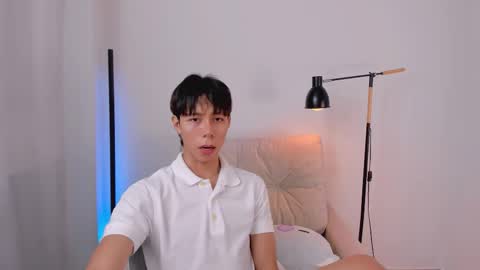 Snapshot of kim_lian2 chatting on February 2026 12:26:01 PM Kim Lian online show from February 2026 12:26:01 PM