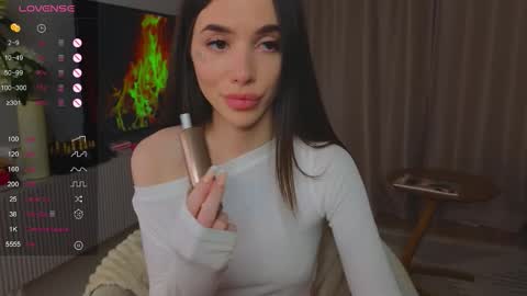 Snapshot of kim_lyn chatting on February 2026 09:38:01 PM KIM online show from February 2026 09:38:01 PM