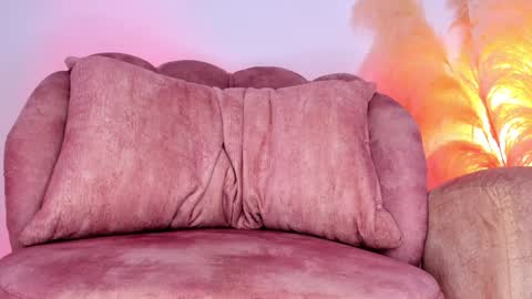 Snapshot of kim_murphy chatting on December 2024 09:38:02 PM Kim Murphy online show from December 2024 09:38:02 PM