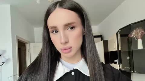 Kim Oberlin online show from February 2026 04:58:02 PM