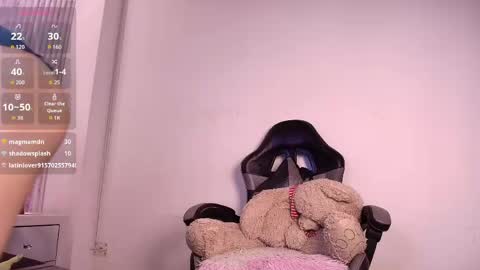Kim  online show from May 2026 08:27:01 PM