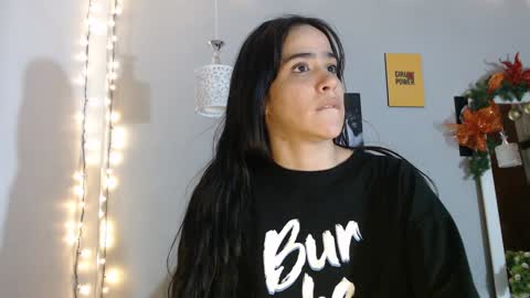 Snapshot of kimandyuk chatting on December 2024 07:59:02 PM Kim  Yuk online show from December 2024 07:59:02 PM