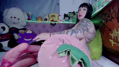 vivi independent model  online show from February 2026 03:40:01 AM