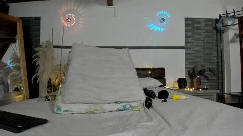 Kimberly online show from March 2025 02:43:02 PM